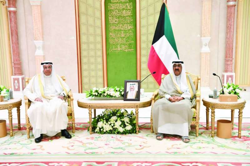  ولي العهد ووزير التعليم