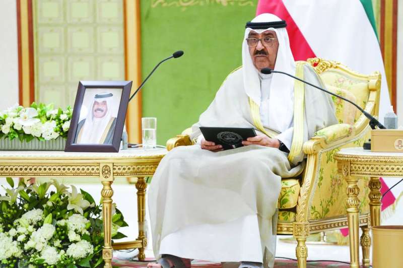 ولي العهد يلقي كلمة أمام أبنائه وبناته الفائقين