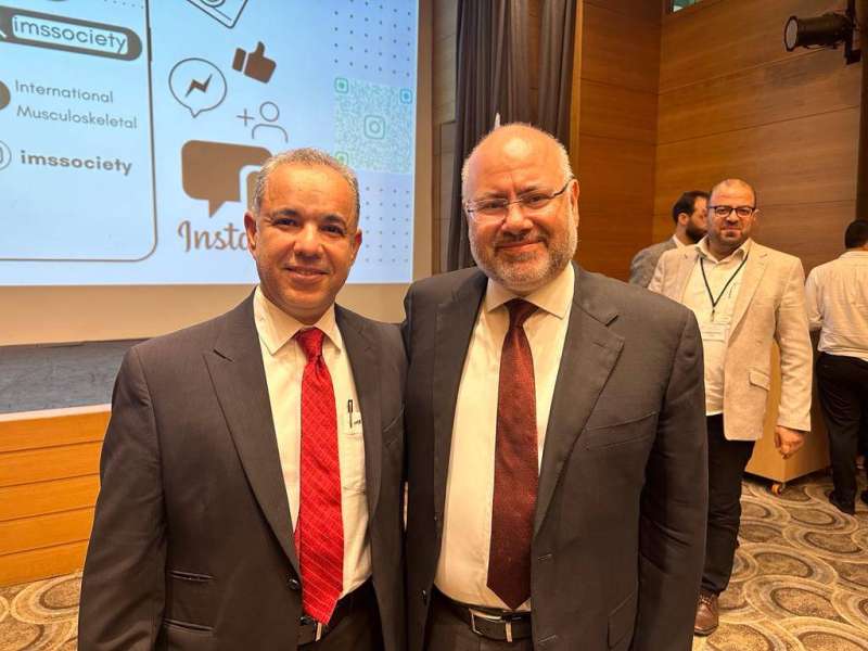 الدكتور العبيد مع وزير الصحة اللبناني