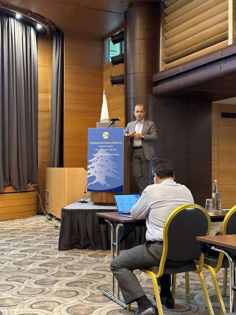 الدكتور العبيد 
