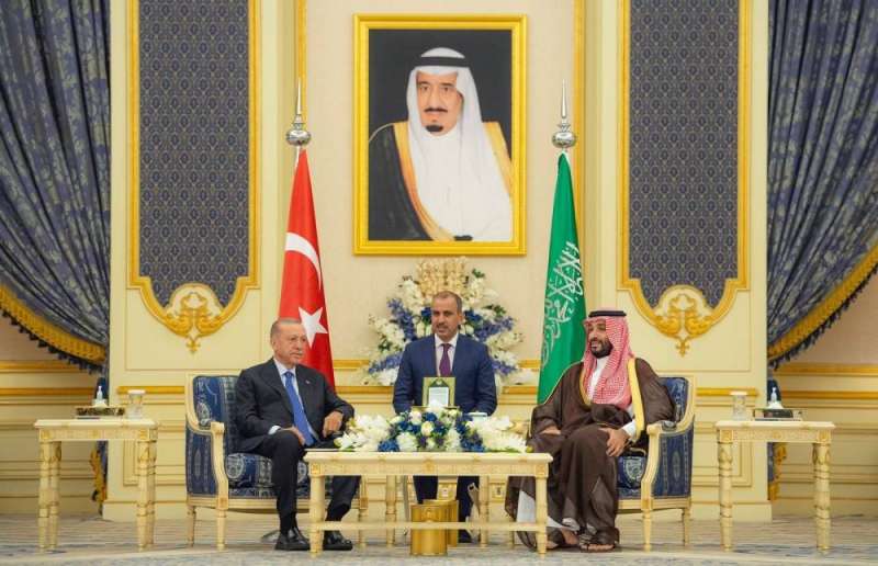  محمد بن سلمان وأردوغان يعقدان مباحثات رسمية في جدة 