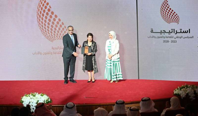 تكريم الدكتورة شيخة السنان ( تصوير سعود سالم) 