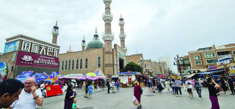 أحد المساجد في الإقليم