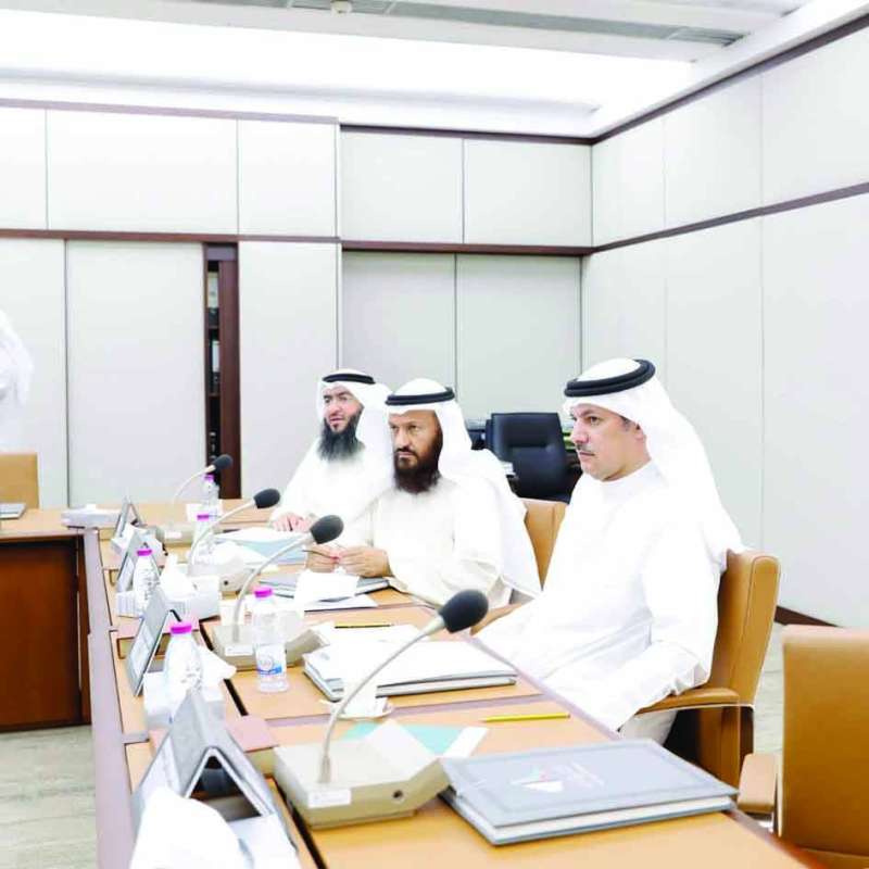 
من اجتماع لجنة تعزيز القيم أمس
