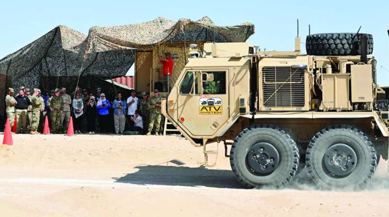 
 عربة PLS منطلقة من دون سائق بشري