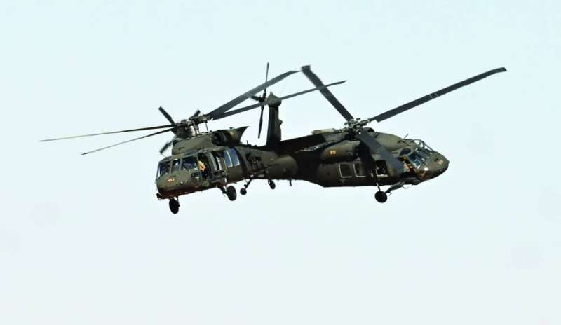 مروحيتان واكبتا التجربة على العربة الجديدة