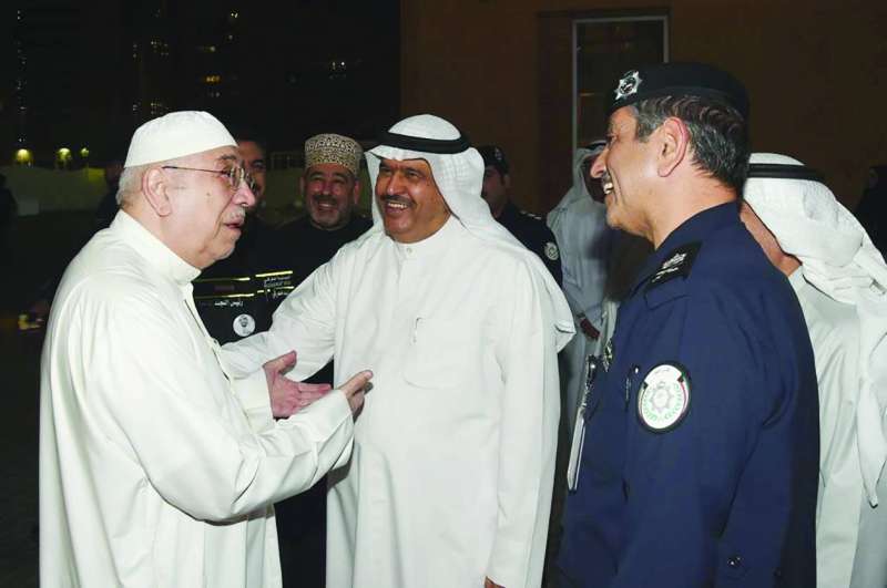 الأصفر وأحد أصحاب الحسينيات خلال الجولة