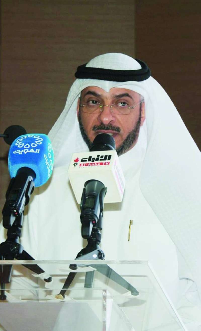 بدر المطيري ملقياً كلمته