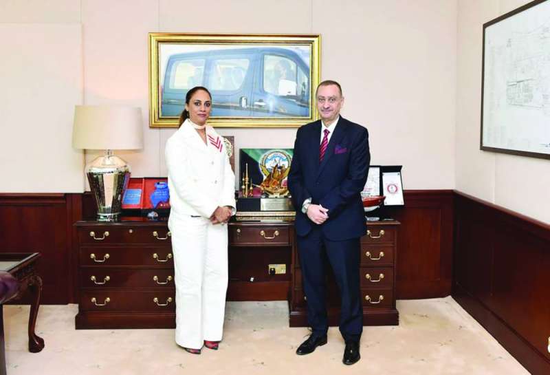 
الخطيب والزميل إيهاب حشيش خلال اللقاء