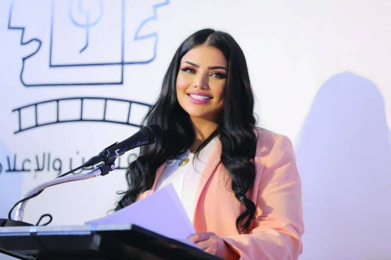 
إيمان الدرويش
