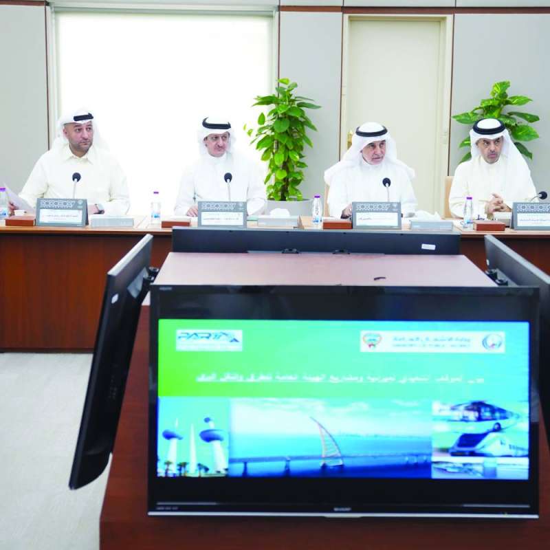 جانب من اجتماع لجنة المرافق العامة البرلمانية