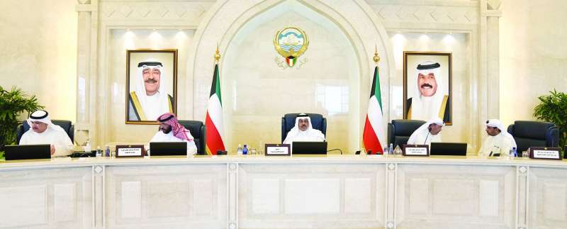 
رئيس الوزراء مترئساً اجتماع مجلس الوزراء الذي عقد في 31 يوليو الماضي
