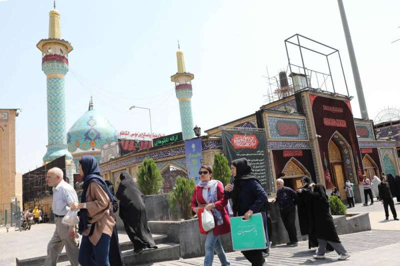 الحكومة الإيرانية تتطلع لإنعاش الاقتصاد 