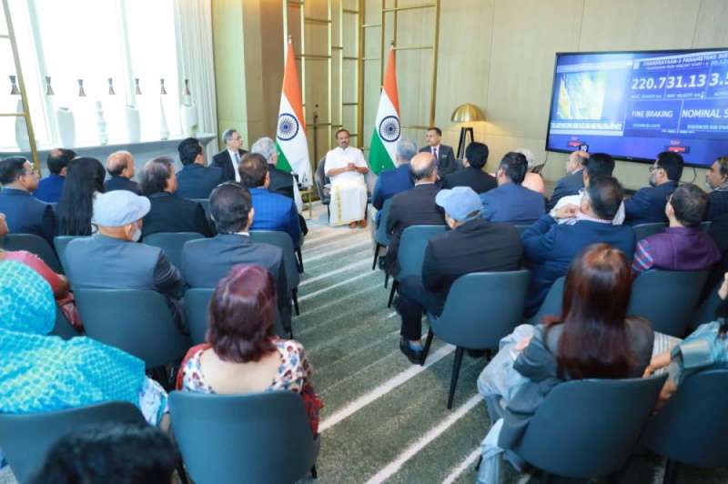 متابعة هبوط المسبار الهندي على سطح القمر 