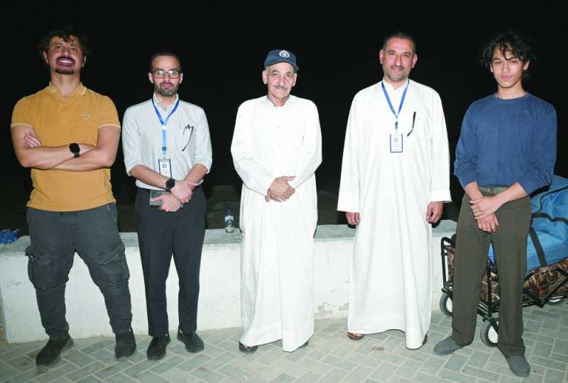 السعدون يتوسط عدداً من المشاركين في الفعالية