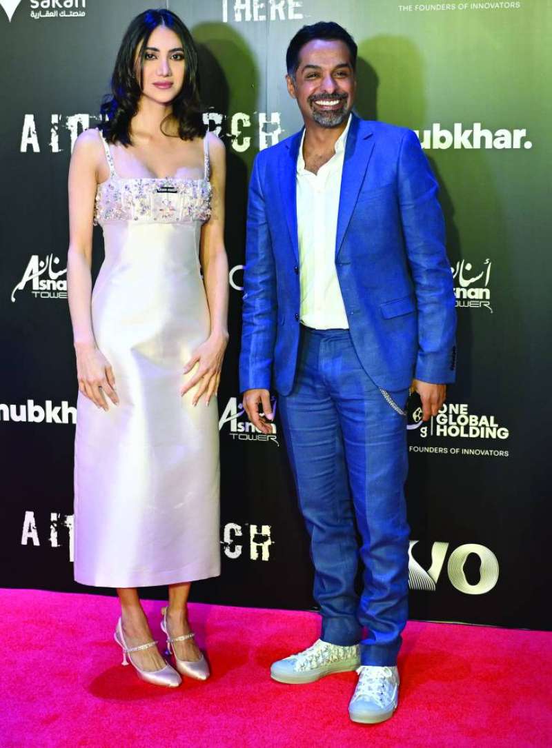 
يعقوب عبدالله مع روان مهدي
