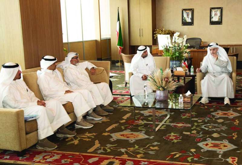 
المانع متحدثاً خلال لقائه مسؤولي «التربية»
