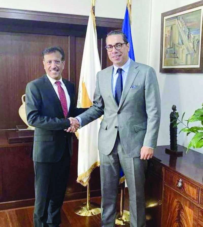 وزير خارجية قبرص خلال استقباله السفير عبدالله الخرافي 