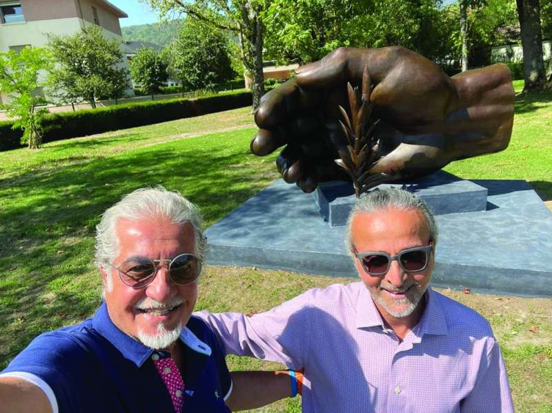 سليمان العوضي مع رجل الأعمال السعودي عبدالمنعم الراشد