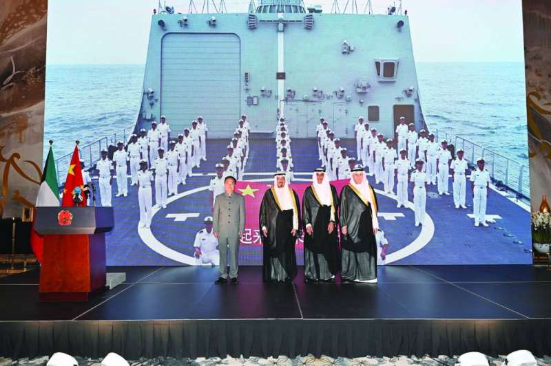 العبدالله والعيبان والجارالله والسفير الصيني خلال الاحتفال بتأسيس الجمهورية