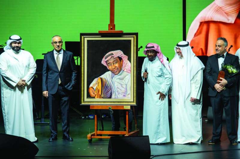 مراسم التكريم لعبدالرب إدريس 