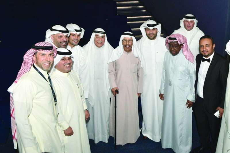 الشاعر القدير بدر بورسلي كان حاضراً 