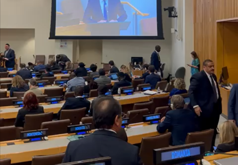 وزير الصحة ينسحب من اجتماع بالأمم المتحدة اعتراضاً على وجود وزير إسرائيلي