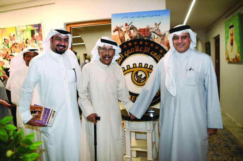 بورسلي مع ماضي الخميس وخالد المليفي 