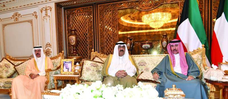 


سمو الأمير وسمو ولي العهد وسمو رئيس مجلس الوزراء (5 أكتوبر 2022) 