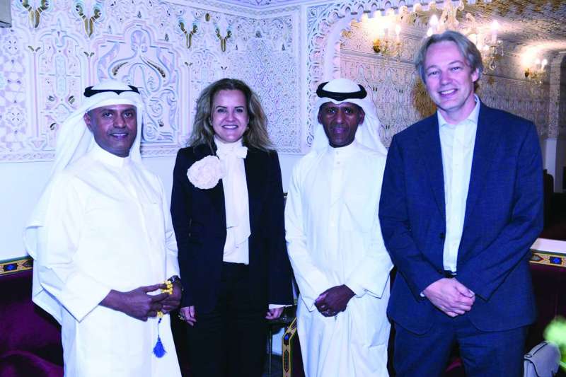 السفيرة الفرنسية وبنواكاتالا مع المحامي علي الطراد