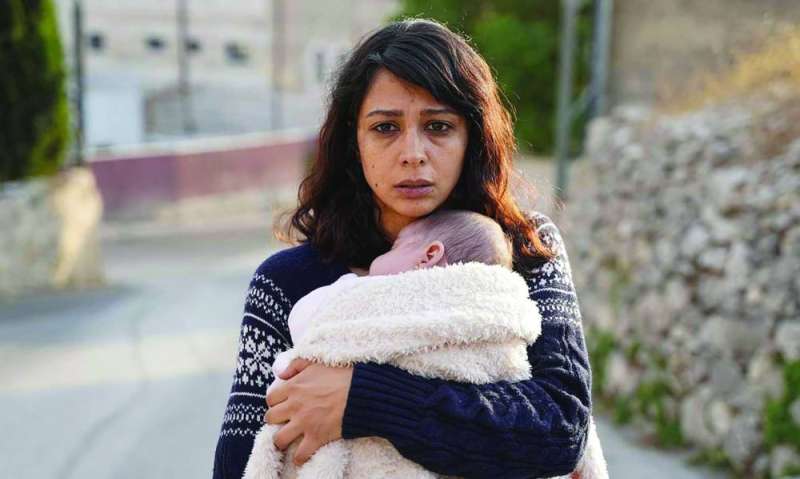 


منال عوض في دور «هدى» 