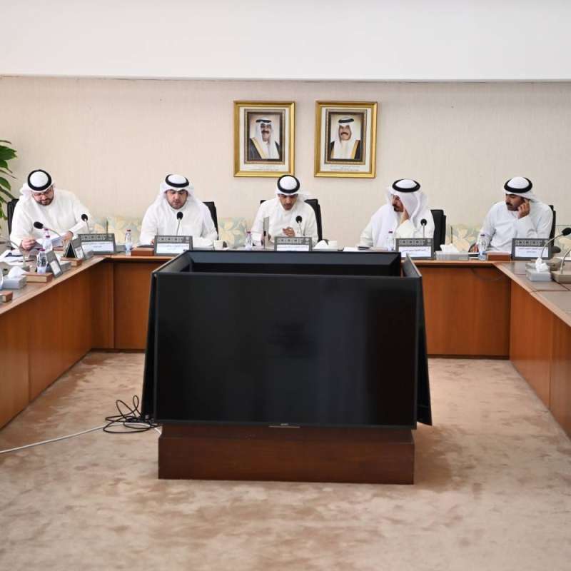 من اجتماع سابق للجنة الشؤون الخارجية