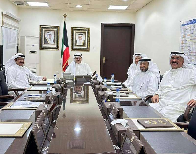 جانب من الاجتماع بين الجهات المشاركة 