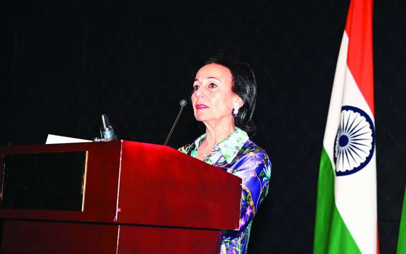 وفاء القطامي تلقي كلمتها 