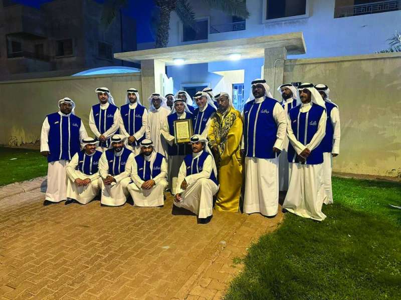 


فرقة الجهراء خلال تكريمها في «إكسبو 965» 