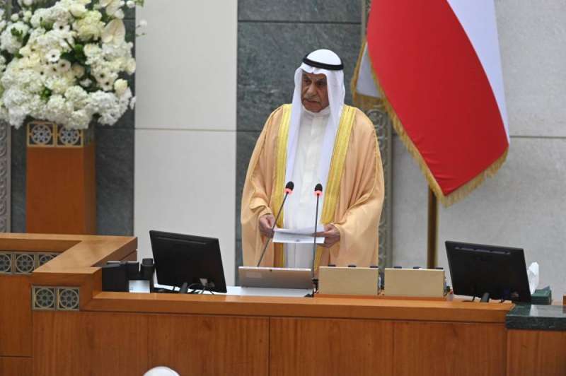 رئيس مجلس الأمة ملقيا كلمته