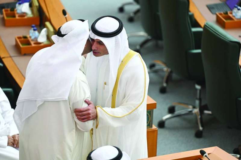 مصافحة حكومية - نيابية 