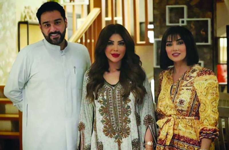 


إلهام الفضالة متوسطة شهد ياسين وشهاب جوهر 