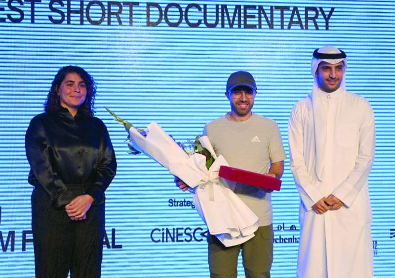 


تكريم علي الغانم ممثل شركة أولاد علي الغانم للسيارات	 (تصوير نايف العقلة) 