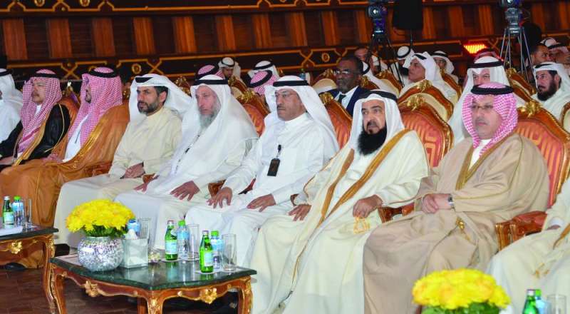 


مقدم الحضور في افتتاح الملتقى	 (تصوير سعود سالم) 