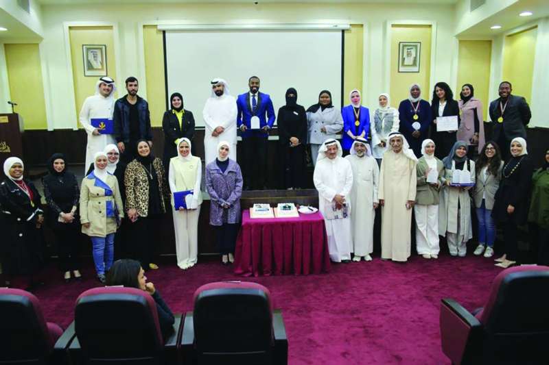 


المشاركون في لقطة جماعية 