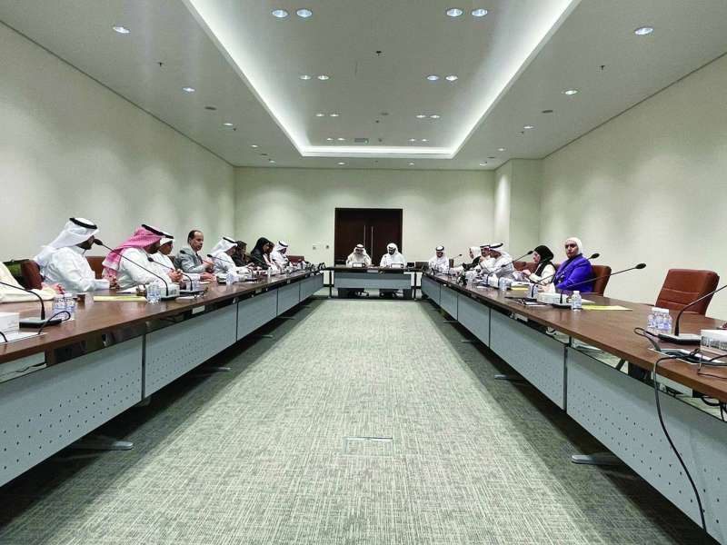 جانب من اجتماع لجنة محافظة العاصمة 