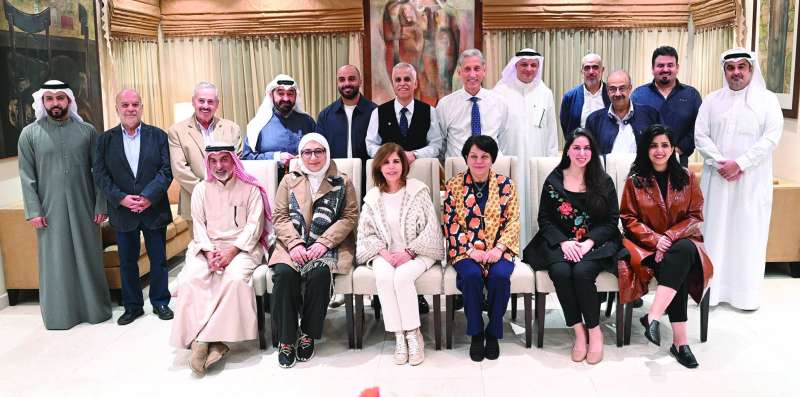 الحاضرون في لقطة جماعية	 (تصوير نايف العقلة) 