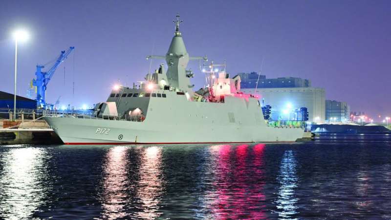 


الفرقاطة «الحصن» 