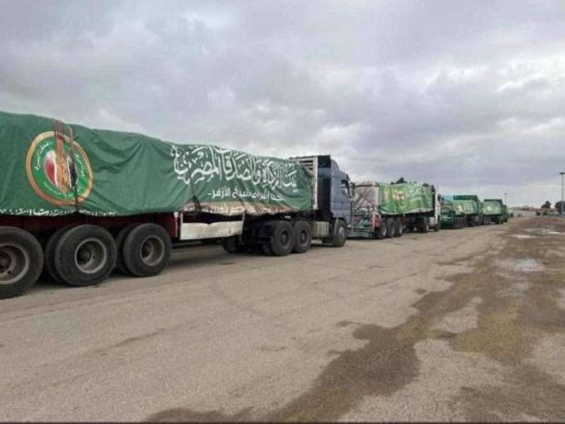 وصول مساعدات عبر معبر رفح لغزة أمس