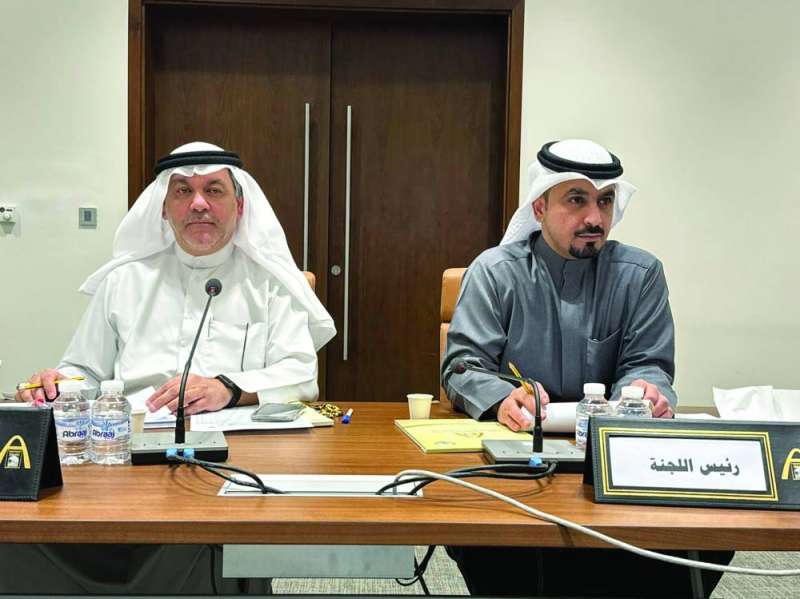 عضوا اللجنة ناصر الجدعان وحسن كمال