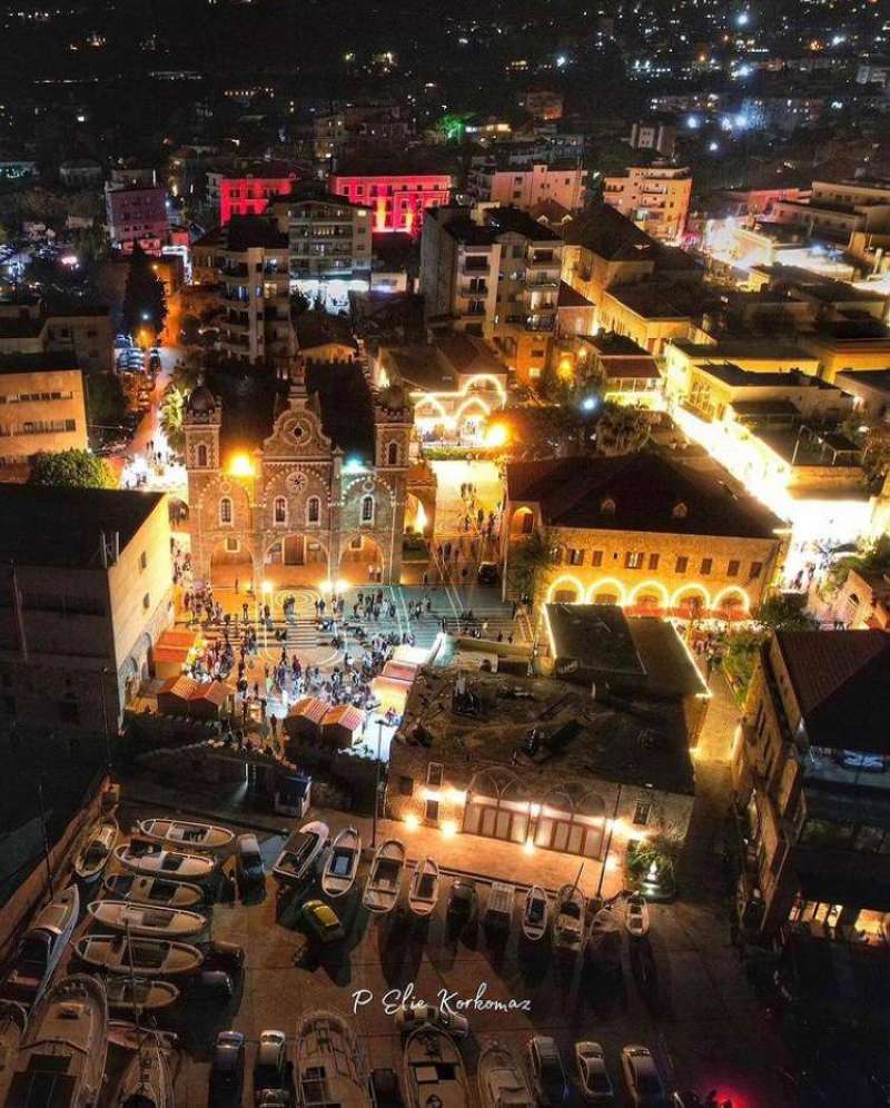 البترون... عاصمة الميلاد