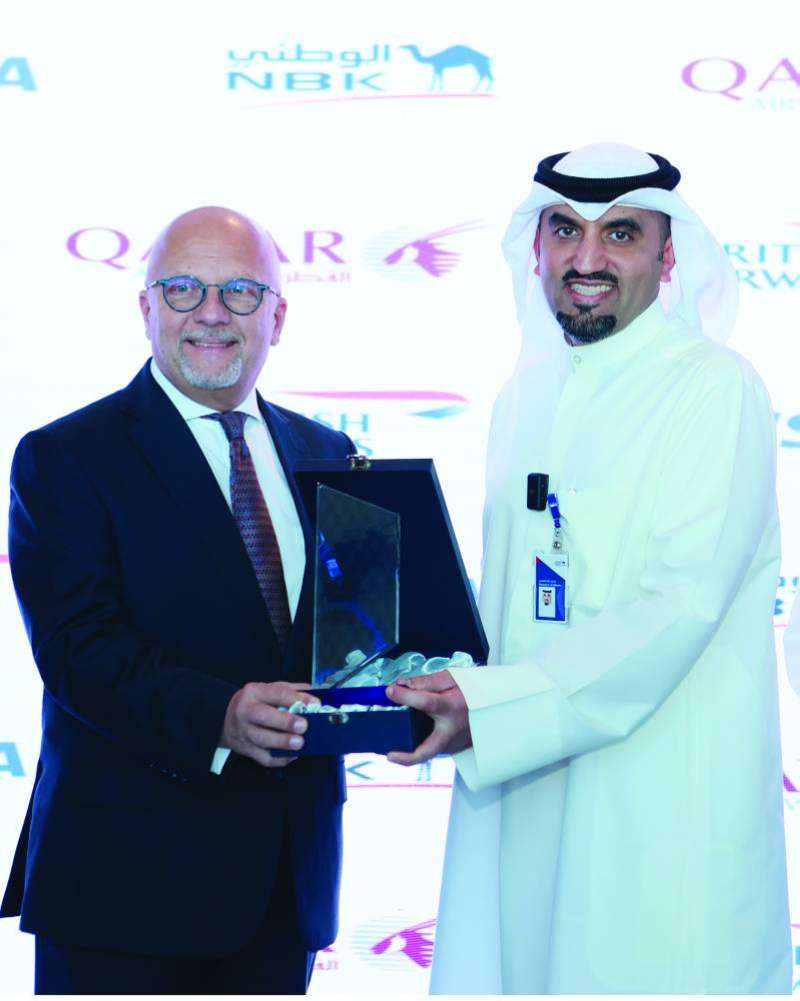 العثمان ومروان قليلات على هامش الحفل