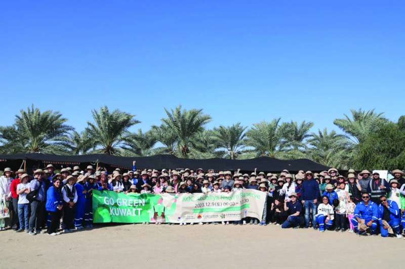 المشاركون في الحملة من الجالية الكورية وموظفو 
«نفط الكويت»