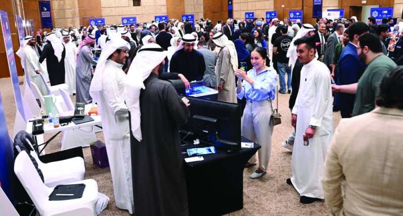 إقبال كبير على المعرض 